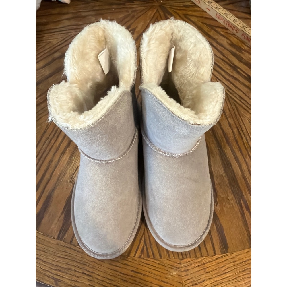 Minnetonka women's ankle boots